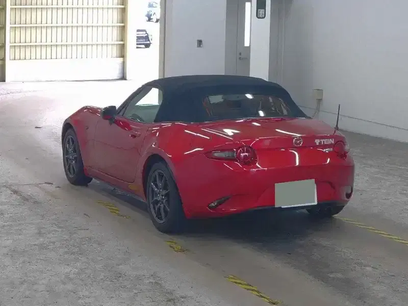 MAZDA ROADSTER S SPECIAL PACKAGE Image 4