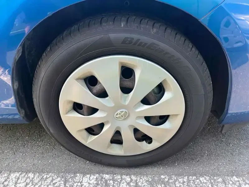 TOYOTA AQUA S Image 13