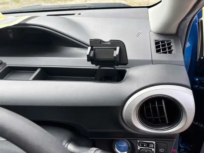 TOYOTA AQUA S SMART ENTRY NAVI READY PACKA Image 13