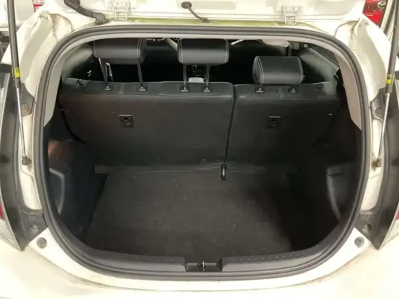 TOYOTA AQUA G G'S Image 8