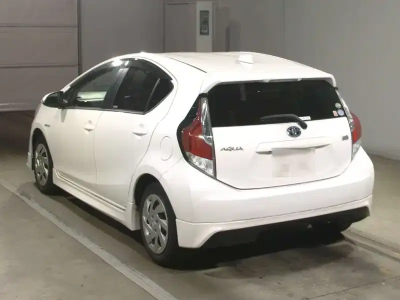 TOYOTA AQUA S BODYKIT Image 6