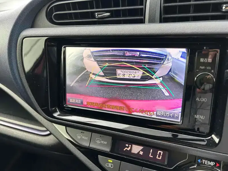 TOYOTA AQUA S Image 13