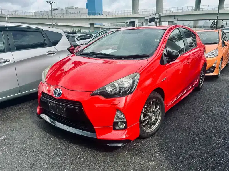 TOYOTA AQUA G Image 1