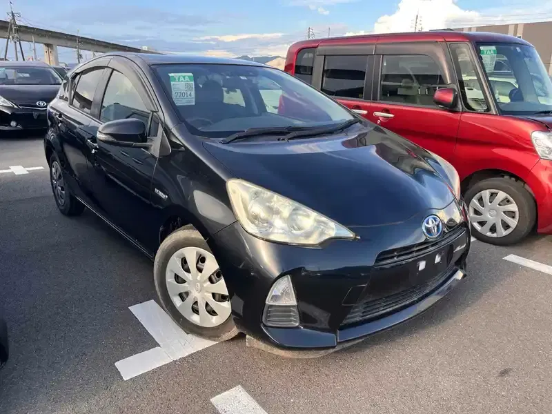 TOYOTA AQUA G Image 1