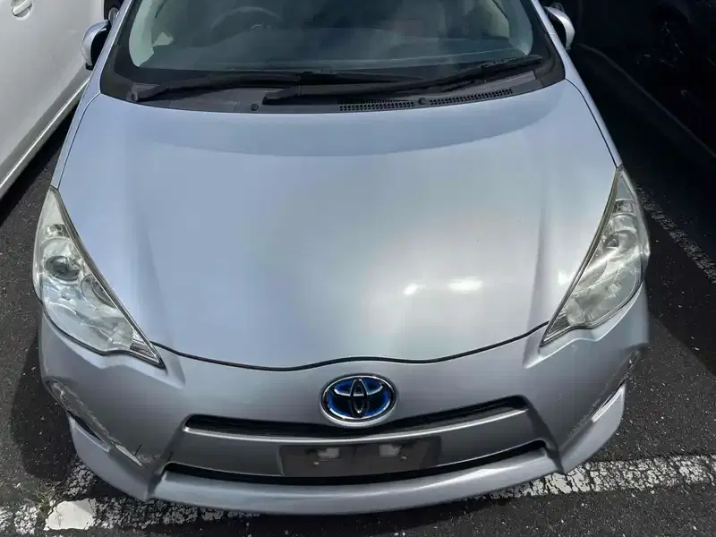 TOYOTA AQUA G Image 20