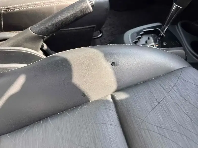 TOYOTA AQUA G BLACK SOFT LEATHER SELECTION Image 11