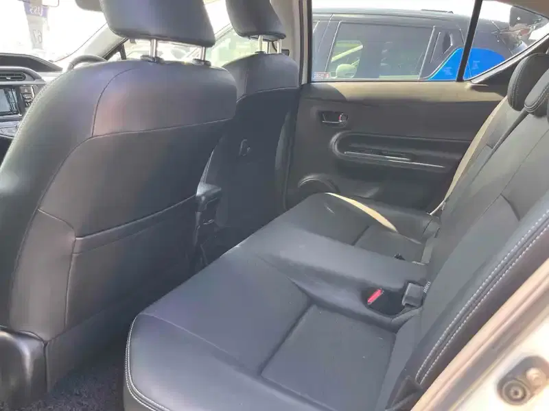 TOYOTA AQUA G BLACK SOFT LEATHER SELECTION Image 15