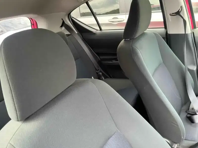 TOYOTA AQUA S Image 6