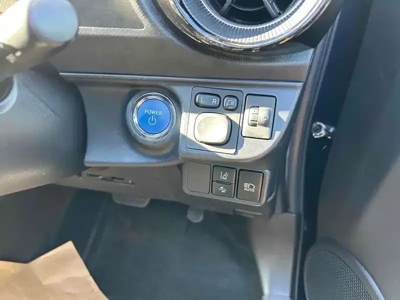 TOYOTA AQUA S STYLE BLACK Image 14