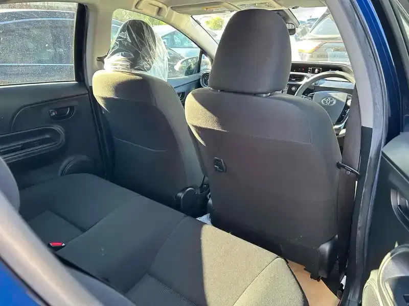 TOYOTA AQUA S STYLE BLACK Image 15