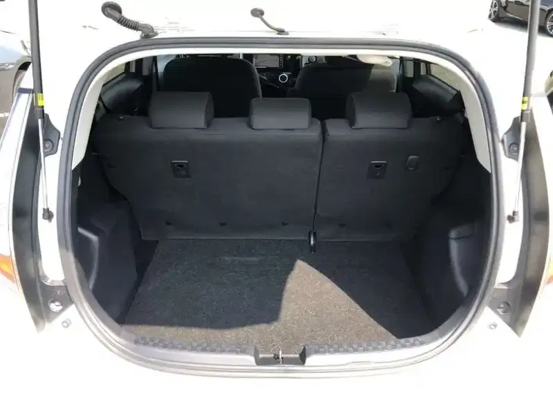 TOYOTA AQUA S STYLE BLACK Image 9