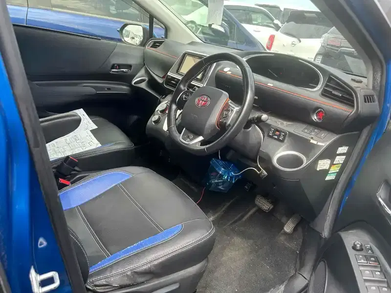 TOYOTA SIENTA HYBRID G Image 3
