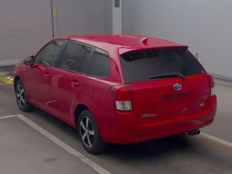TOYOTA COROLLA FIELDER HYBRID Image 8
