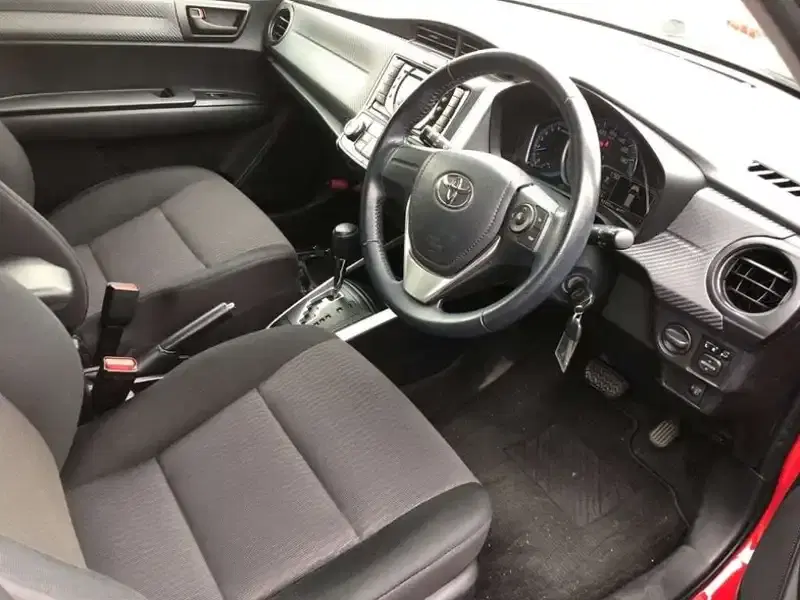 TOYOTA COROLLA FIELDER HYBRID Image 5