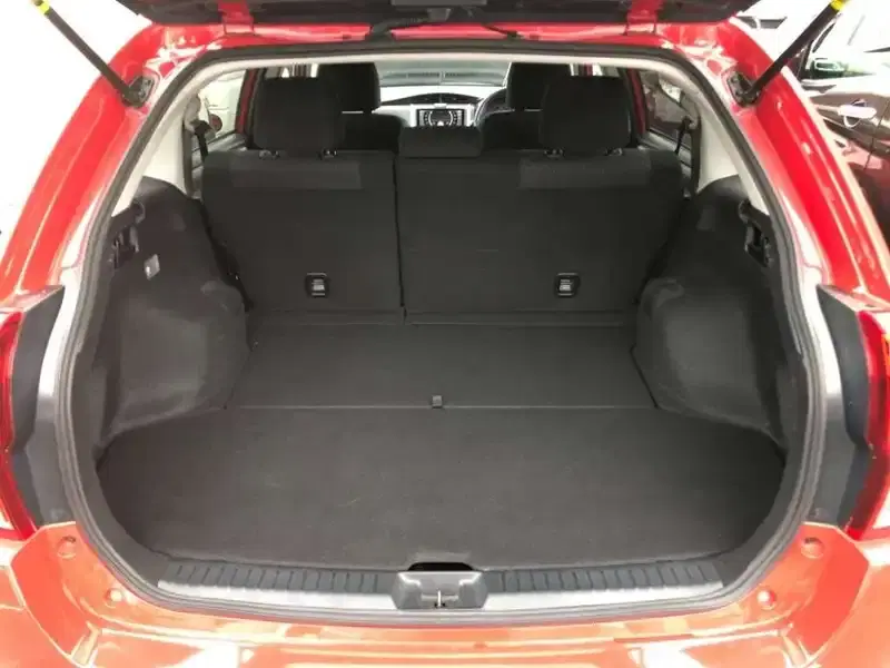 TOYOTA COROLLA FIELDER HYBRID Image 9