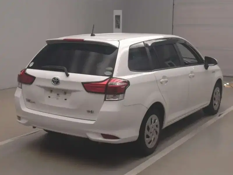 TOYOTA COROLLA FIELDER HYBRID EX Image 4