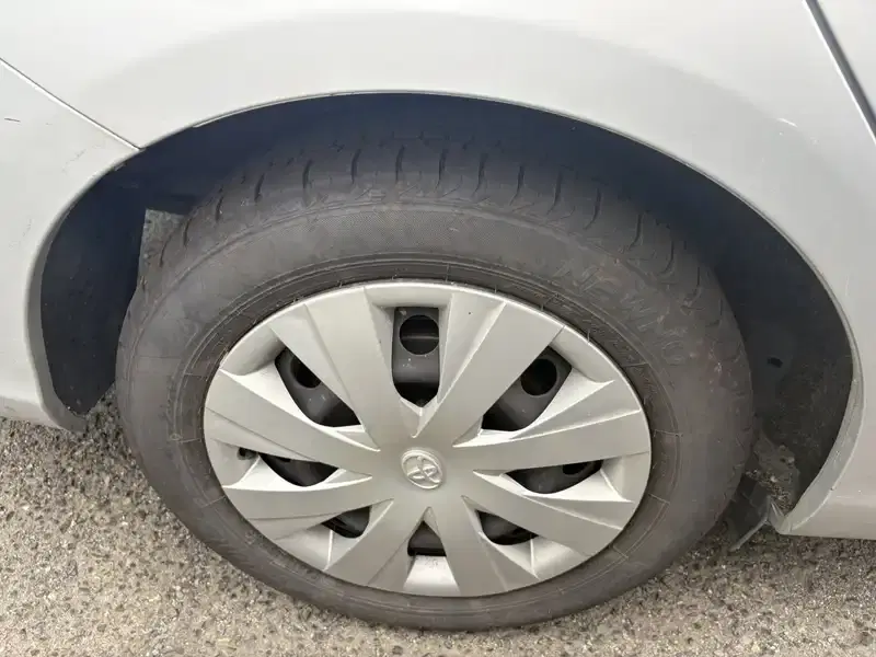 TOYOTA COROLLA FIELDER HYBRID Image 7