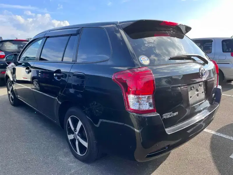 TOYOTA COROLLA FIELDER HYBRID G Image 10