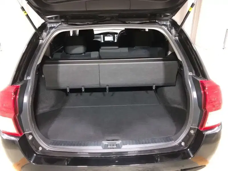 TOYOTA COROLLA FIELDER HYBRID G Image 9