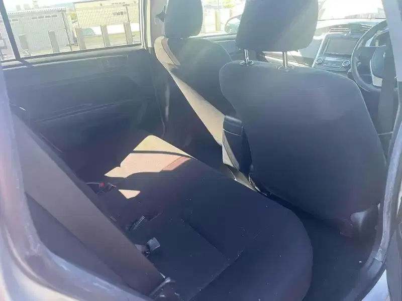 TOYOTA COROLLA FIELDER HYBRID EX Image 18