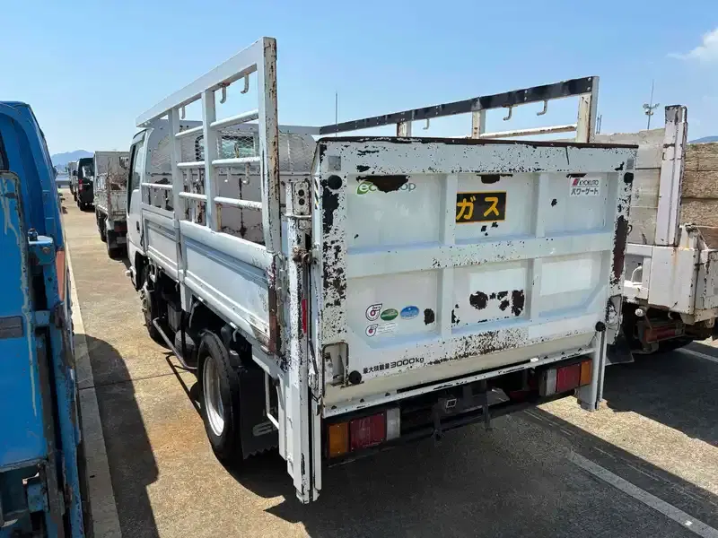 ISUZU ELF TRUCK 2D OTHERS Image 2