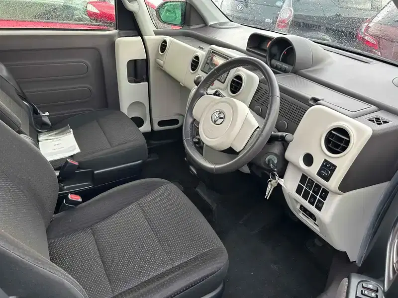 TOYOTA SPADE G Image 13