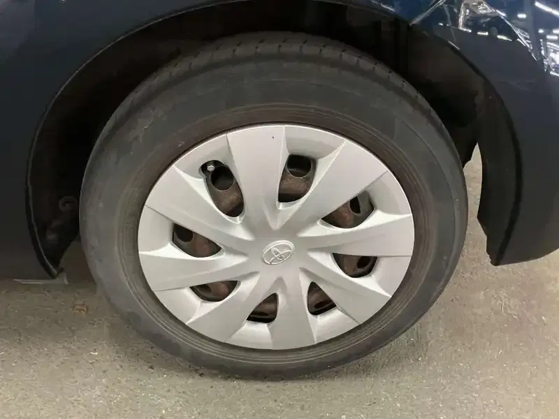 TOYOTA SPADE G Image 12