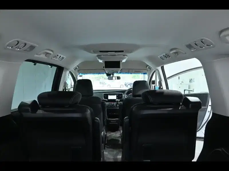 HONDA ODYSSEY ABSOLUTE EX Image 8