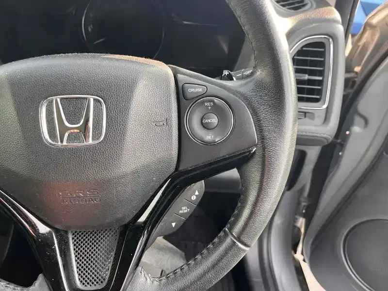 HONDA VEZEL HYBRID X Image 11