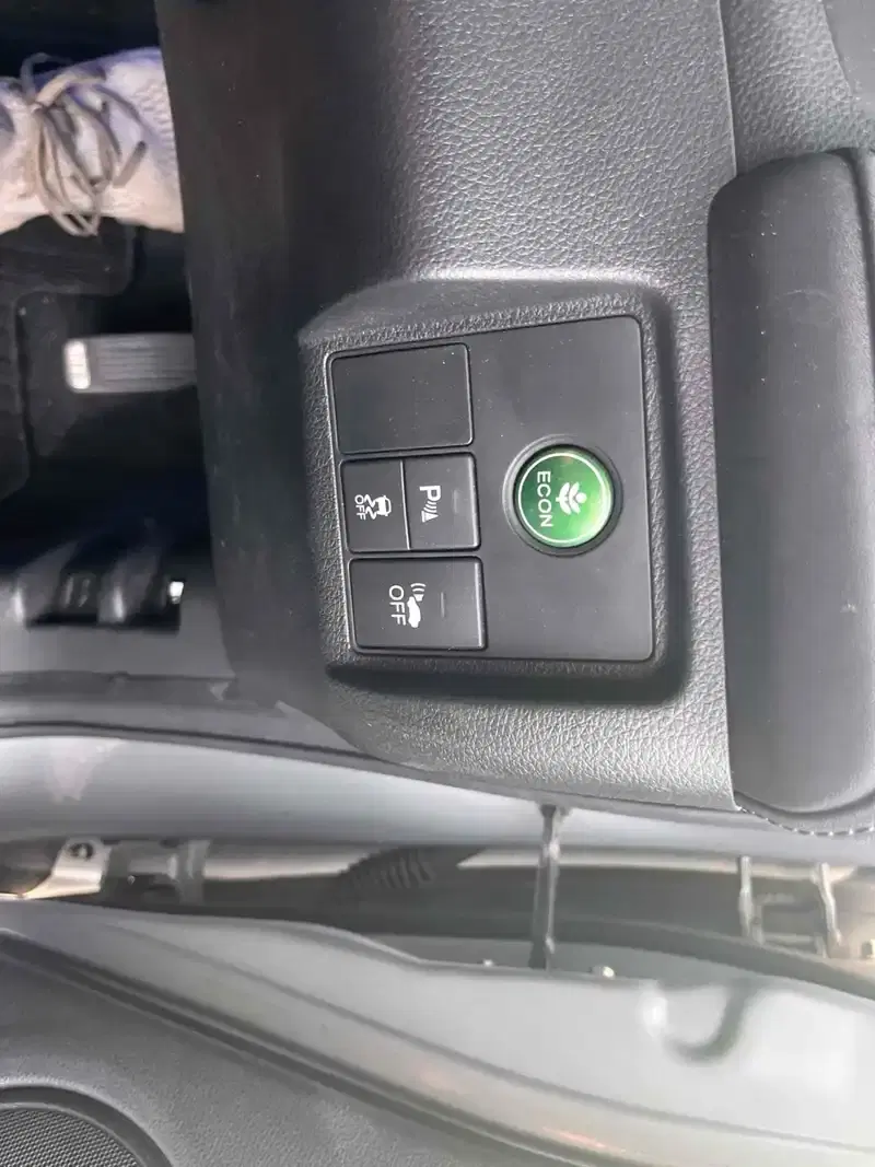 HONDA VEZEL HYBRID X Image 10