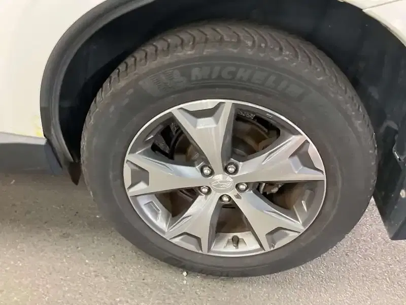 SUBARU FORESTER X-BREAK 4WD Image 11