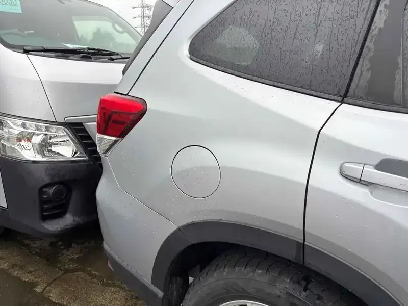 SUBARU FORESTER TOURING Image 9