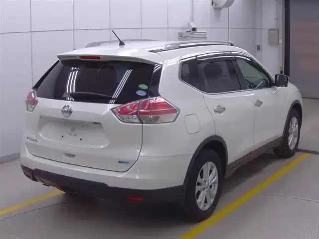 NISSAN X-TRAIL 20XT Image 5