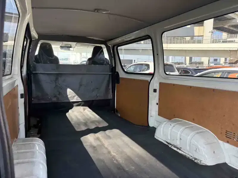 TOYOTA HIACE VAN LONGDX Image 13