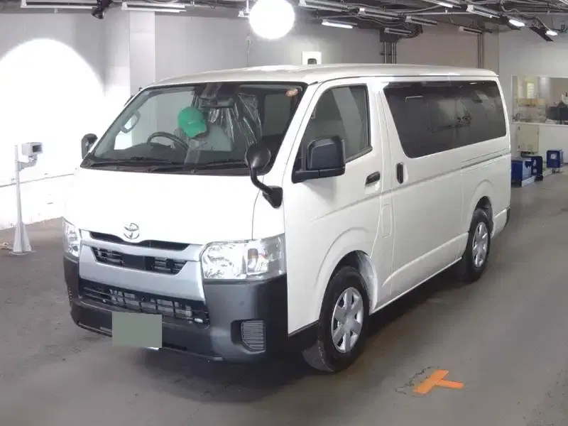TOYOTA HIACE VAN 5D LONG DX Image 4