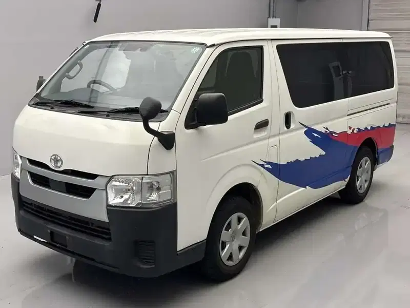 TOYOTA HIACE VAN LONGDX Image 3