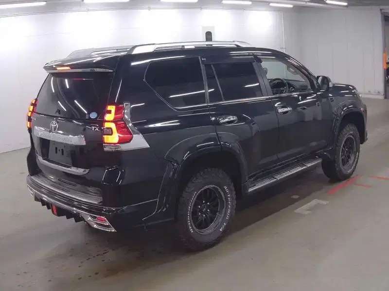 TOYOTA LAND CRUISER PRADO 5D 4WD TX L PACKAGE Image 5