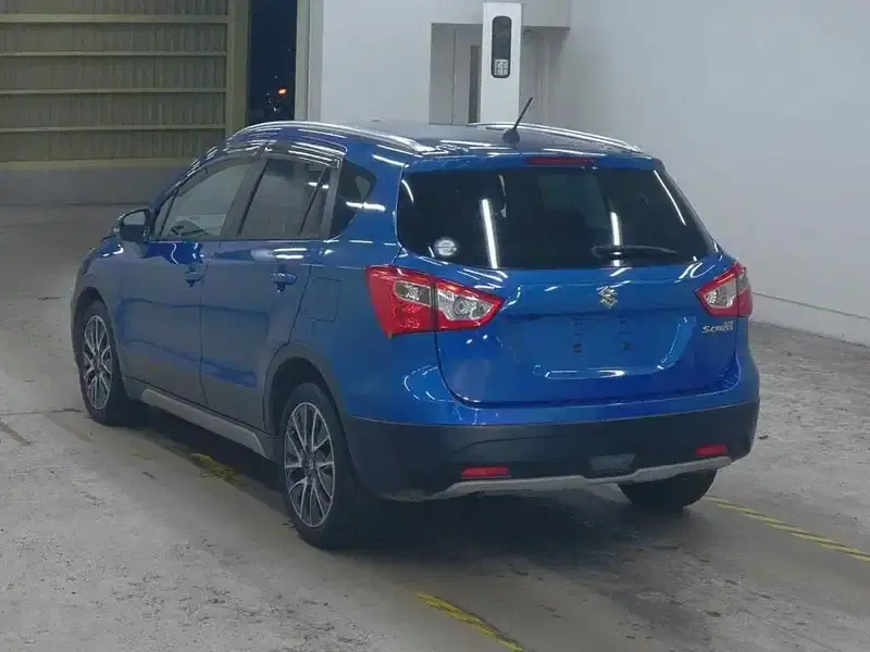 SUZUKI SX4 S CROSS BASE GRADE Image 4