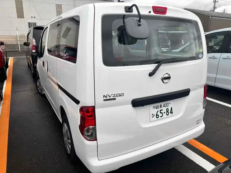 NISSAN NV200 VX Image 7