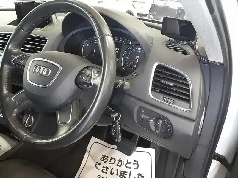 AUDI Q3 2.0TFSI QUATTRO 180PS Image 3