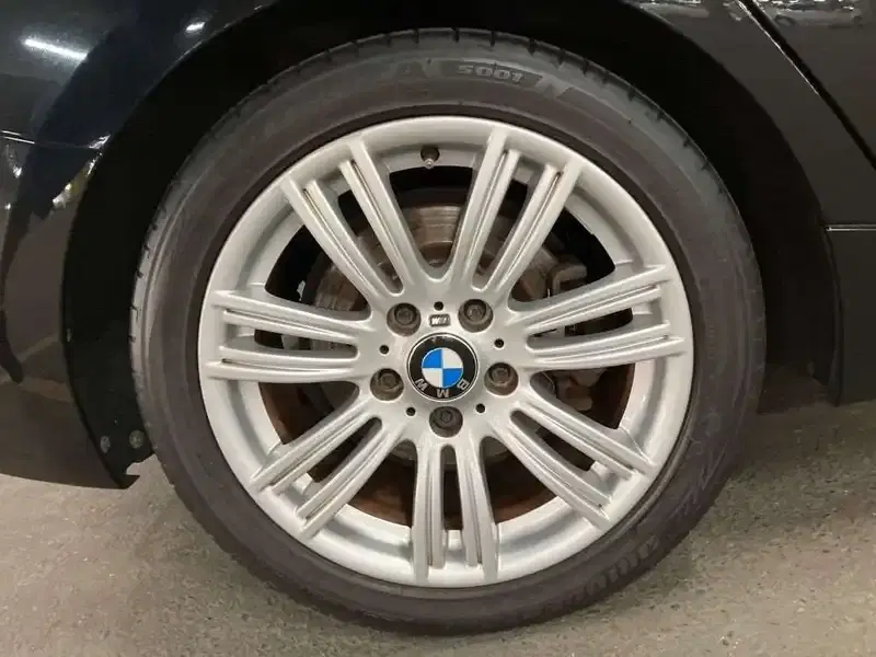 BMW 1-SERIES 116I M SPORTS Image 8