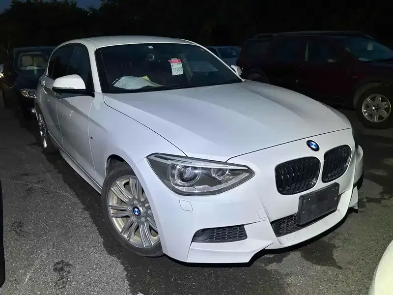 BMW 1 SERIES 116I M-SPORT Image 8