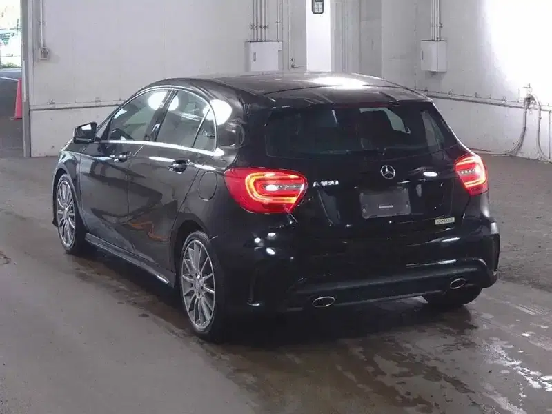 MERCEDES BENZ A-CLASS A180 SPORTS Image 2