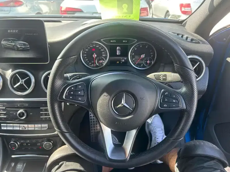 MERCEDES BENZ BENZ A CLASS A180 Image 8