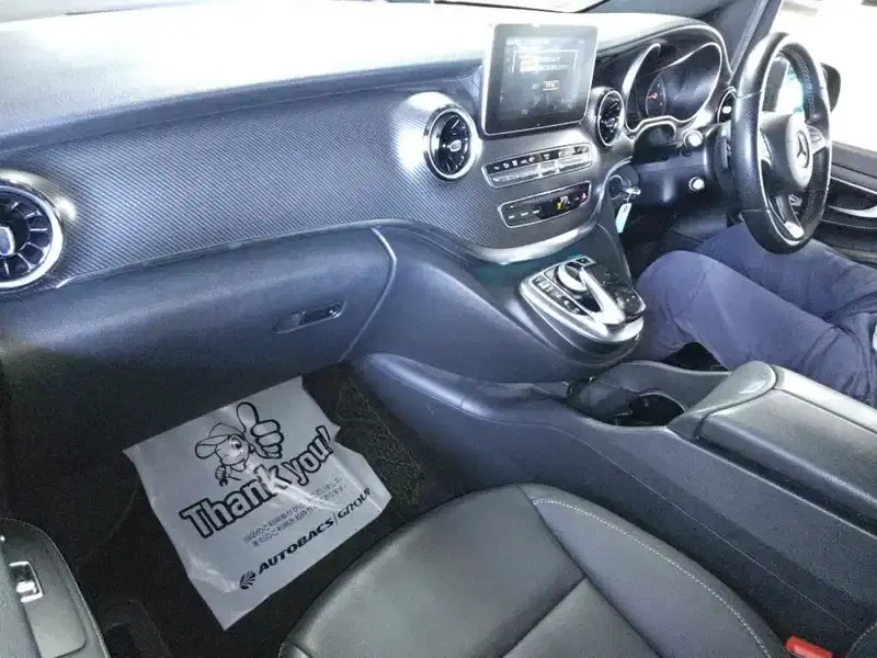 MERCEDES BENZ V260 AVG LONG Image 3