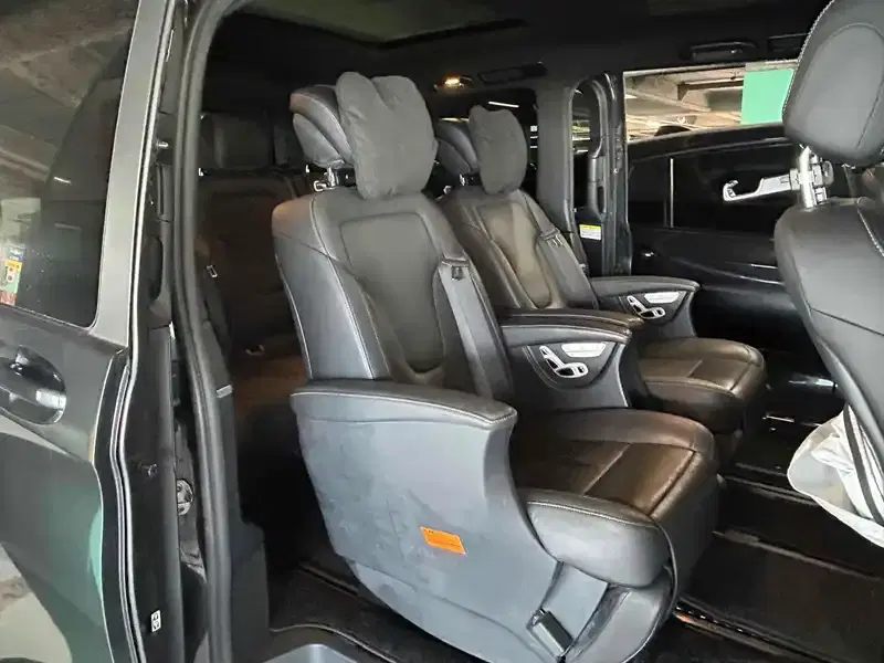 MERCEDES BENZ V260 AVG LONG Image 16