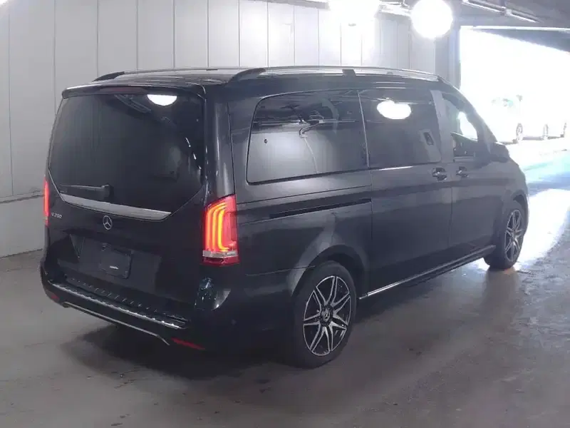 MERCEDES BENZ V260 AVG LONG Image 5