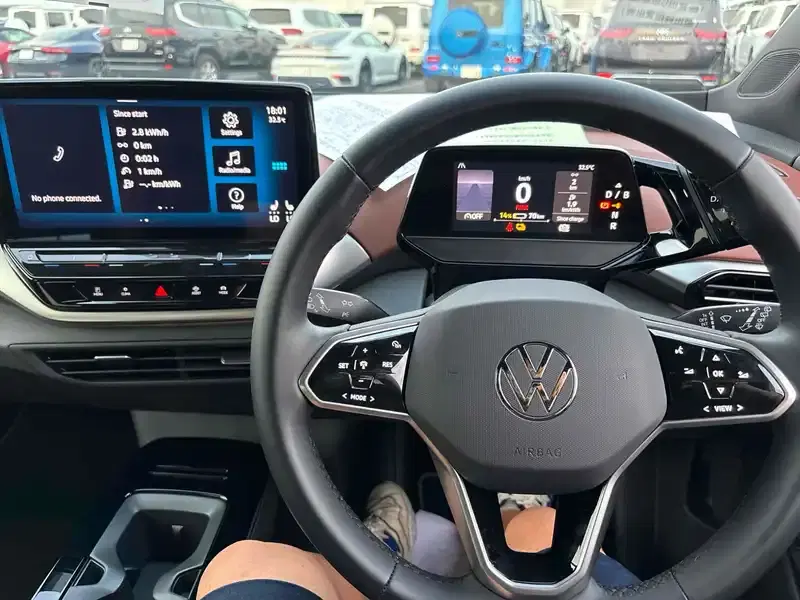 VOLKSWAGEN ID.4 PRO LAUNCH EDITION Image 4