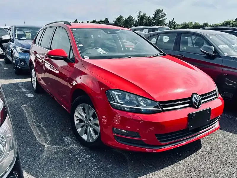 VOLKSWAGEN GOLF TSI COMFORT LINE BLUEMOTION TE Image 1