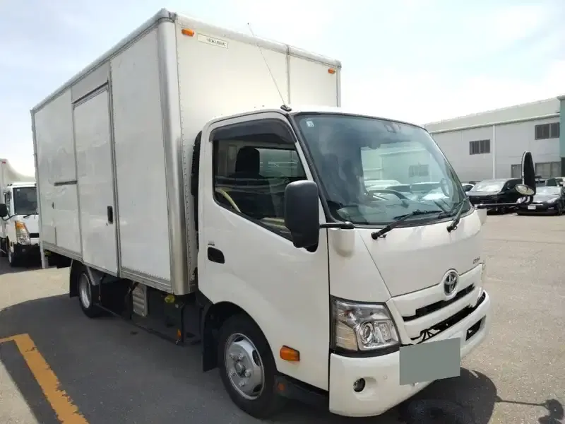 TOYOTA DYNA TRUCK LONG FULL JUST LOW Image 1